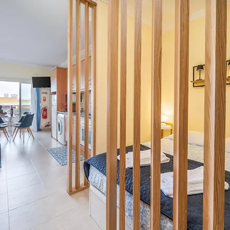 Aqua Apartment *
